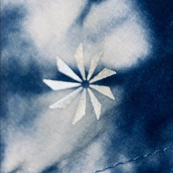 NWOT Athleta Girls Blue and White Sport Short - Picture 5 of 5